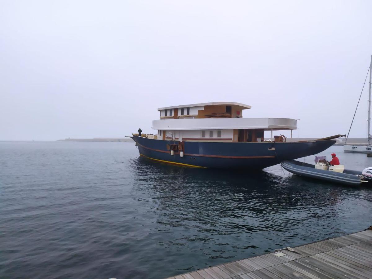 Classic Yacht Yanika Yachting Watersport Ets Villaputzu Zewnętrze zdjęcie