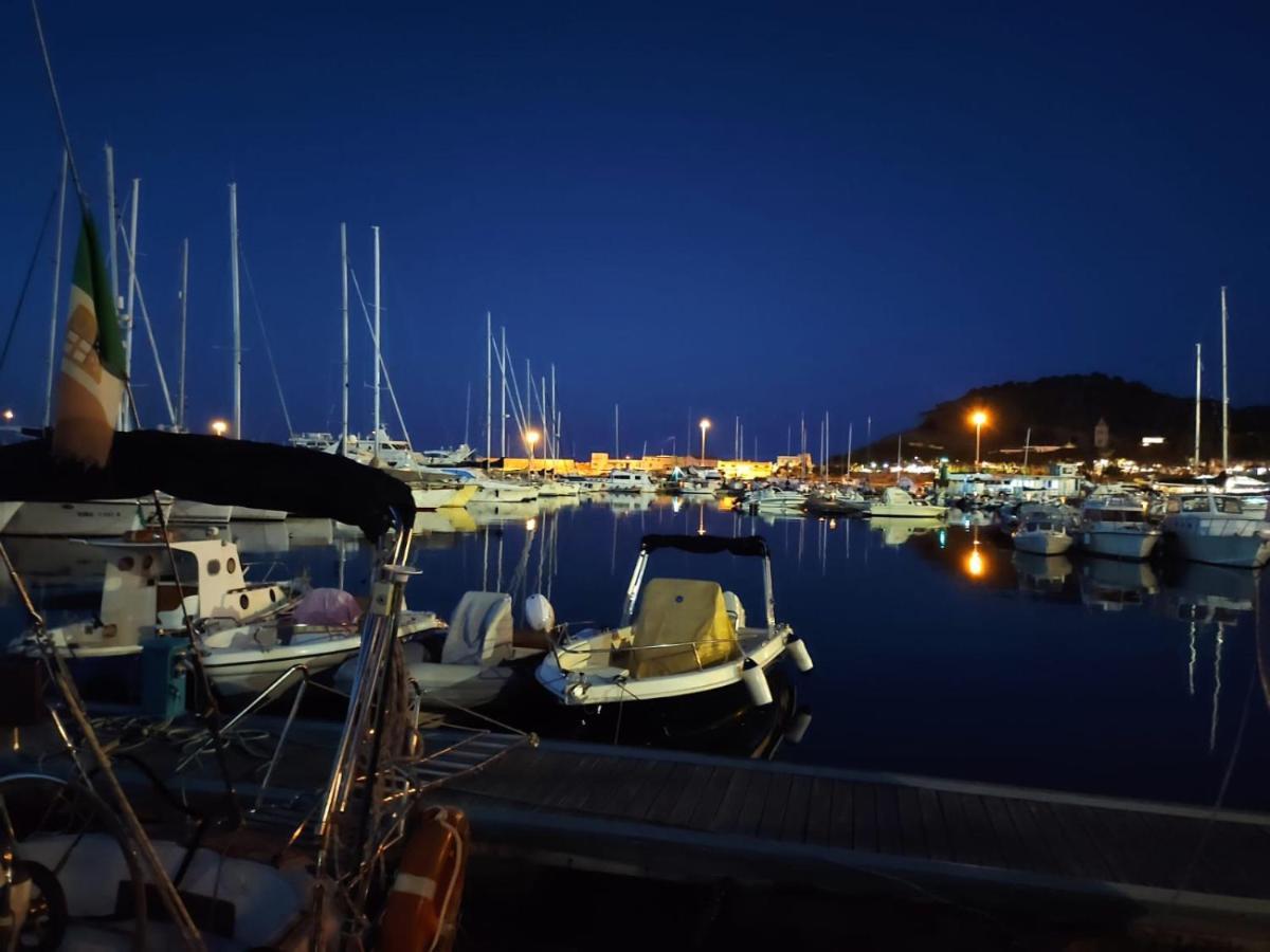 Classic Yacht Yanika Yachting Watersport Ets Villaputzu Zewnętrze zdjęcie