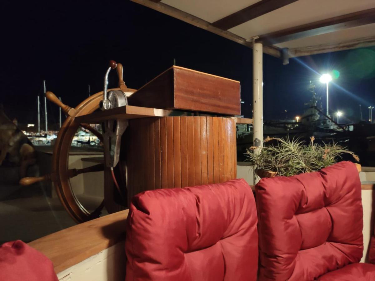 Classic Yacht Yanika Yachting Watersport Ets Villaputzu Zewnętrze zdjęcie